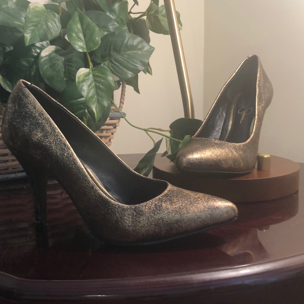 Jessica Simpson Bronze/Gold Pumps 7.5